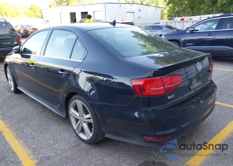 2017 Volkswagen Jetta Gli z USA, uszkodzony, nr VIN 3VW4T7AJ3HM403596